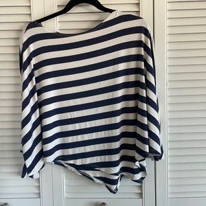 EUC Fighting Eel Lindsay Top